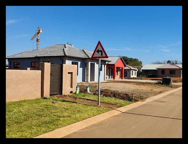 2 BEDROOM HOUSE FOR SALE IN REIGERPARK